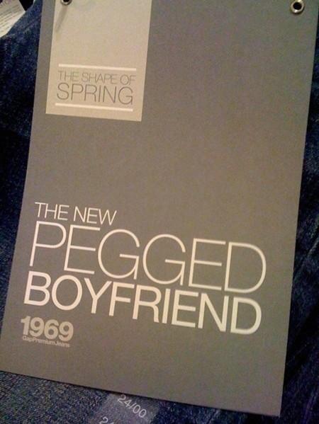 Ruby Ryder shares tag of Gap jeans "The New Pegged Boyfriend"